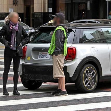 《最终幻想7》重制版试玩揭秘：视觉盛宴下的经典重生