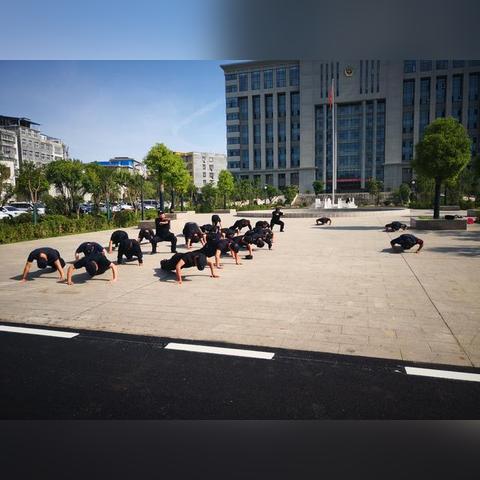 热门职业导向游戏盘点:揭秘十大人气巅峰之作 热门职业导向游戏盘点:揭秘十大人气巅峰之作