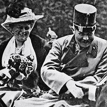 王权传承:揭秘陨落之谜,有声小说新篇章 王权传承:揭秘陨落之谜,有声小说新篇章