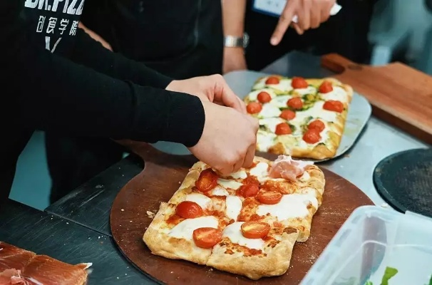 比萨制作新手必学:美味入门秘籍大公开 比萨制作新手必学:美味入门秘籍大公开