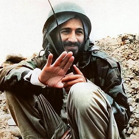 《孤岛危机3》独家预购奖励揭秘:猎杀狂潮,战力飙升! 《孤岛危机3》独家预购奖励揭秘:猎杀狂潮,战力飙升!