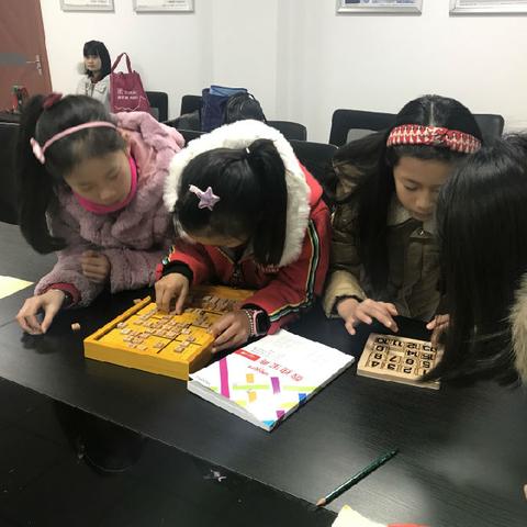 盘点热门华容道游戏,揭秘人气爆款玩法 盘点热门华容道游戏,揭秘人气爆款玩法