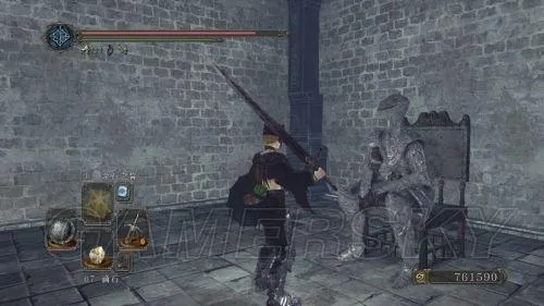 《黑暗之魂2》BOSS魂武器盘点:实战属性解析与推荐 《黑暗之魂2》BOSS魂武器盘点:实战属性解析与推荐