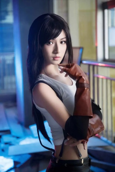 《最终幻想7》蒂法COS性感诱惑,绝美身材引热议 《最终幻想7》蒂法COS性感诱惑,绝美身材引热议