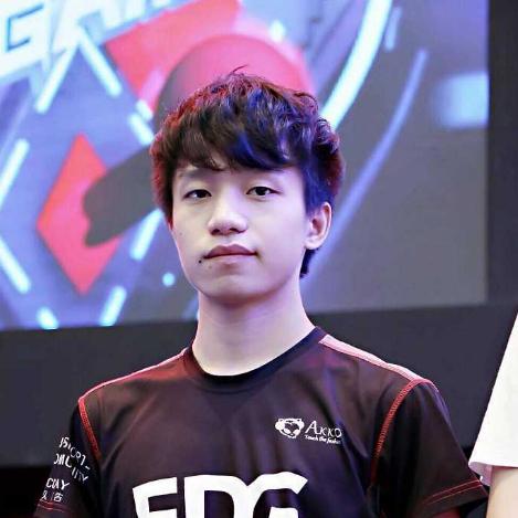 热门下载!人气爆棚的玩家对战游戏精选推荐 热门下载!人气爆棚的玩家对战游戏精选推荐