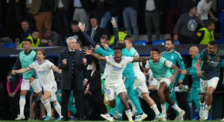 《FIFA 14》9月发售!伯纳乌独家亮相,皇马球迷狂欢时刻 《FIFA 14》9月发售!伯纳乌独家亮相,皇马球迷狂欢时刻