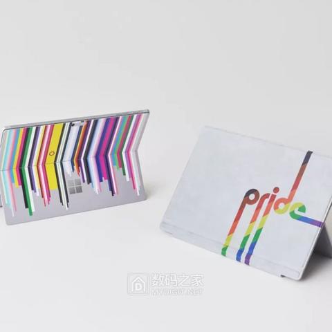 《微软拒苹果?揭秘两大巨头背后的傲娇之战》 《微软拒苹果?揭秘两大巨头背后的傲娇之战》