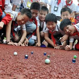 热门贪吃蛇游戏盘点：揭秘高人气玩法排行，畅享无限乐趣