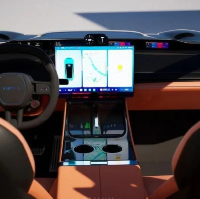 小米YU7内饰谍照曝光！远端带鱼仪表、碳纤维方向盘啥体验?