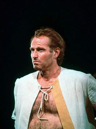 乔尔演员谈角色之死:多演此类角色 已成习惯 乔尔演员谈角色之死:多演此类角色 已成习惯