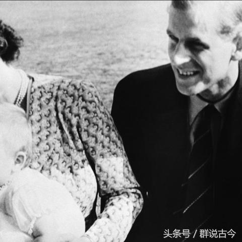 《大表哥VS稳!英国一周游戏销量盘点》 《大表哥VS稳!英国一周游戏销量盘点》