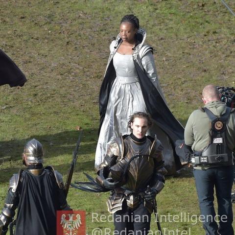 《巫师3》新DLC:神秘铠甲+十字弩,狂猎战场新势力! 《巫师3》新DLC:神秘铠甲+十字弩,狂猎战场新势力!