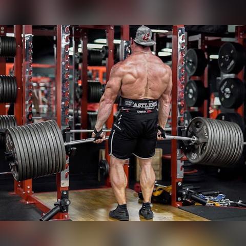 《疯狂橄榄球25》百万销量揭秘:独家攻略与精彩瞬间! 《疯狂橄榄球25》百万销量揭秘:独家攻略与精彩瞬间!