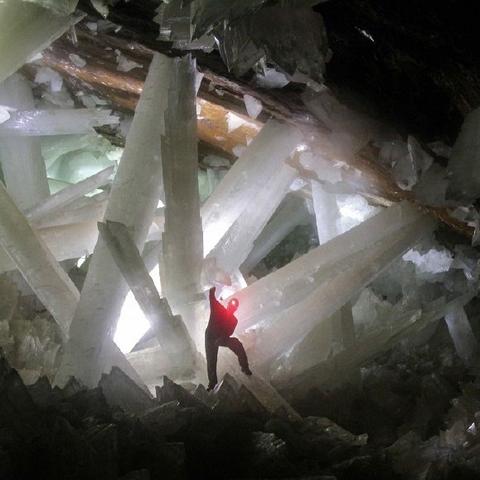 地底探险热潮榜:人气爆棚的地下游戏精选推荐 地底探险热潮榜:人气爆棚的地下游戏精选推荐