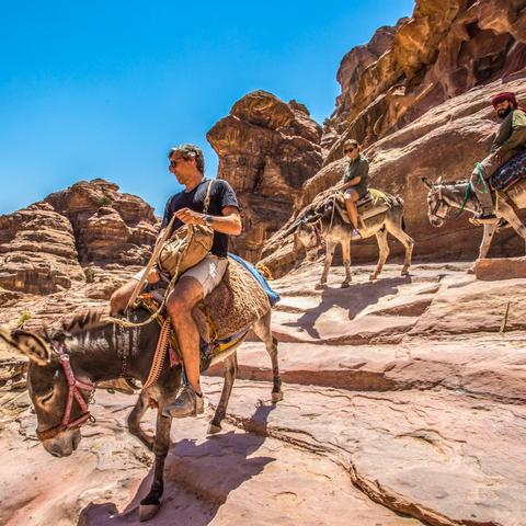 热门隐藏宝藏游戏盘点:揭秘高人气排行榜新风向 热门隐藏宝藏游戏盘点:揭秘高人气排行榜新风向