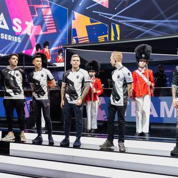 Steam冬促狂欢：爆款大作低至4.2元，惊喜价享不停！