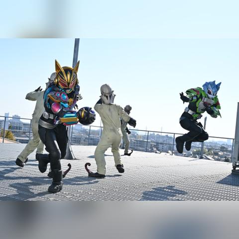 狼人假面卡组深度解析：揭秘潜伏策略新高度