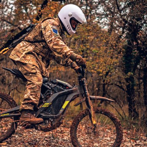 最新热榜揭晓：摩托车越野游戏人气排行，探索巅峰之作