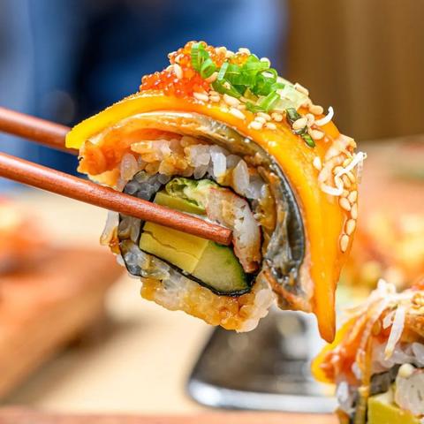 弹力果冻：深度解析暴走饭团独特玩法与价值突破