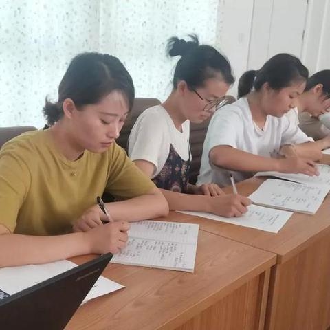 热门合作游戏盘点：下载量飙升的互动佳作推荐