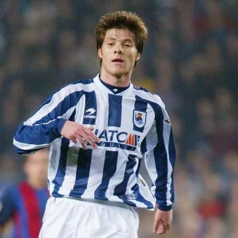 足球游戏盘点：下载排行揭示十大经典之作魅力