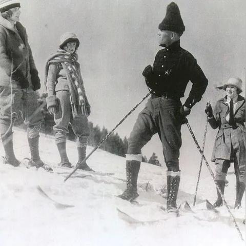 滑雪游戏盘点：十大必玩滑雪神作推荐，体验极致速度激情