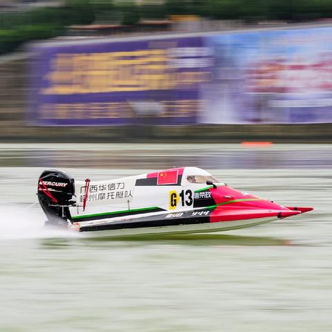 热门竞速游戏盘点：下载量飙升的驾驶盛宴推荐