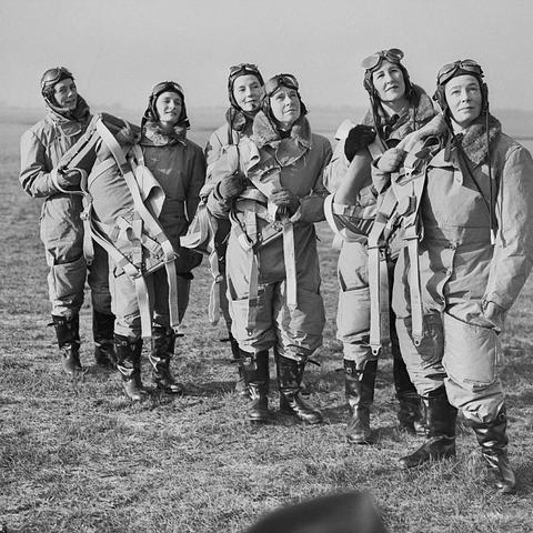 二战游戏精选推荐：深度体验历史烽火新视角