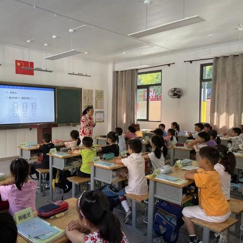 2024触控游戏人气巅峰揭晓：十大热门榜单大揭秘