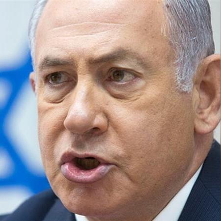 燃烧瓶精准释放，职业选手火线战术解析**新视角**