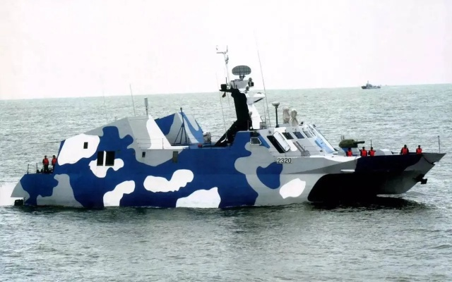 CV一M011导弹艇深度评测：揭秘未来海战利器性能解析